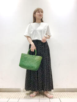 [赤嶺　遥]