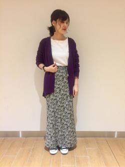 [秋山　里織]