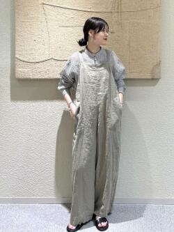 [秋山　里織]