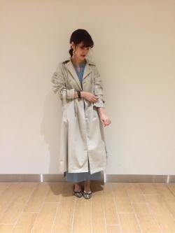 [秋山　里織]