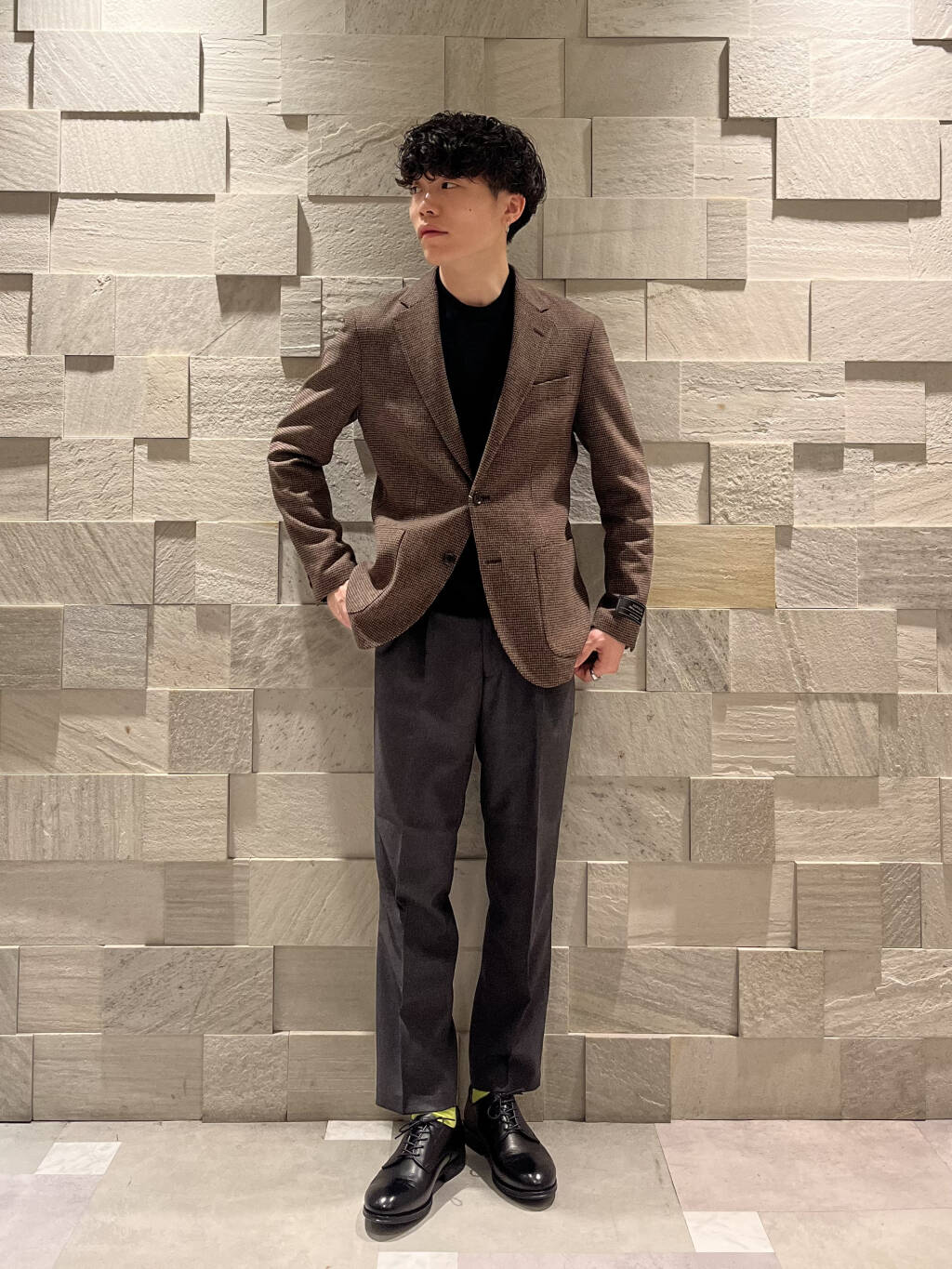 【アーバンリサーチ】サキソニー　ドレスパンツ（size 46）ブラック&グレー アーバンリサーチ】サキソニー ドレスパンツ（size 46）ブラック