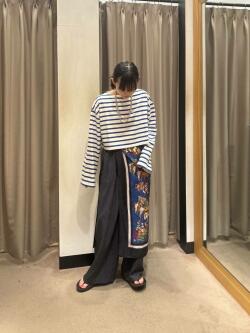 [R]